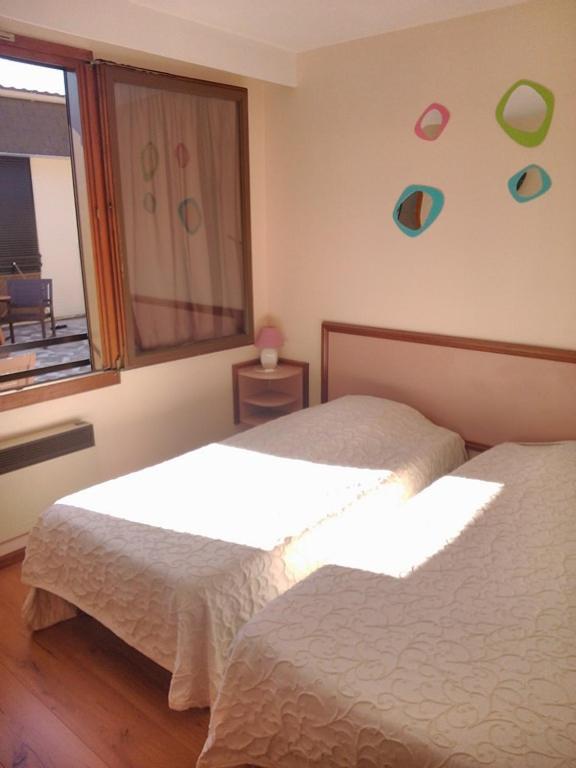 Le Magiot Hotel Montliot-et-Courcelles Eksteriør billede