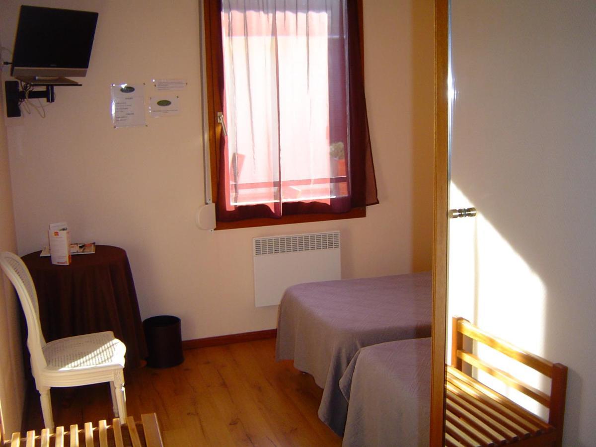 Le Magiot Hotel Montliot-et-Courcelles Eksteriør billede