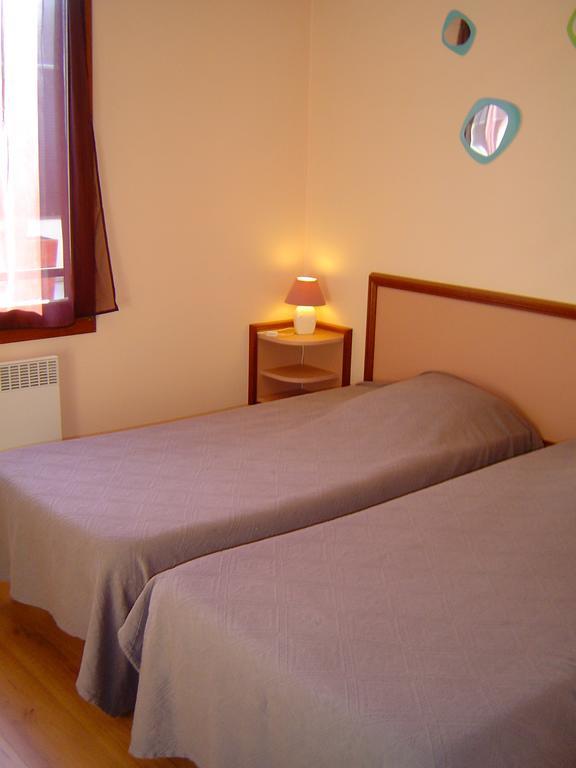 Le Magiot Hotel Montliot-et-Courcelles Værelse billede
