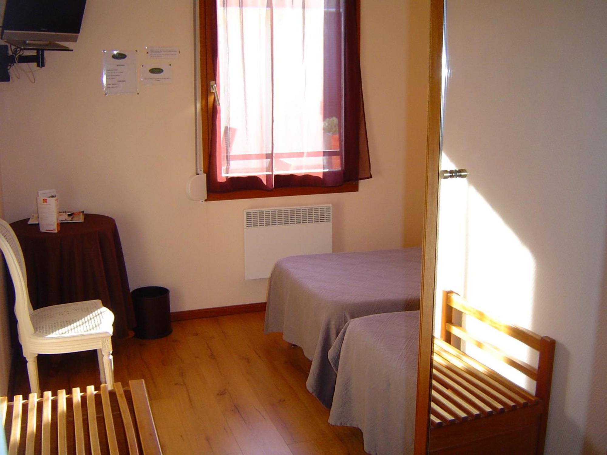 Le Magiot Hotel Montliot-et-Courcelles Værelse billede