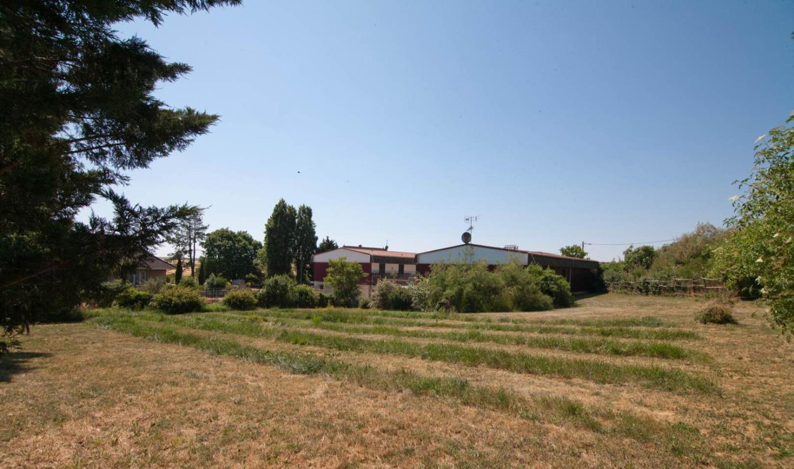 Le Magiot Hotel Montliot-et-Courcelles Eksteriør billede